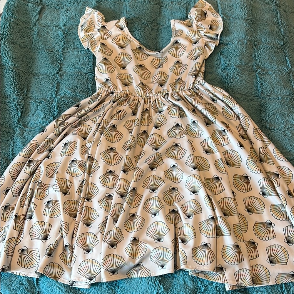 Dot Dot Smile Cream Flutter Sleeve Sundress size 7 empire